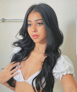 Beca Barreto Wiki Biography Age Height Net Worth Famous