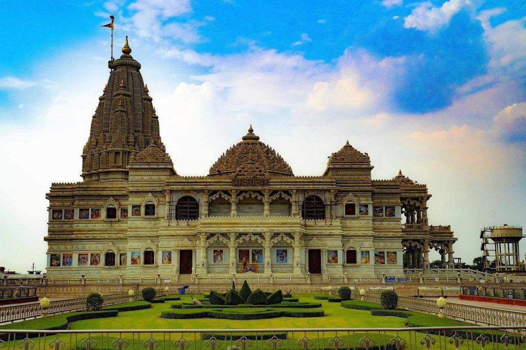 Yoga and Spirituality: Finding Tranquility in Mathura-Vrindavan Must Visit Temples in Vrindavan