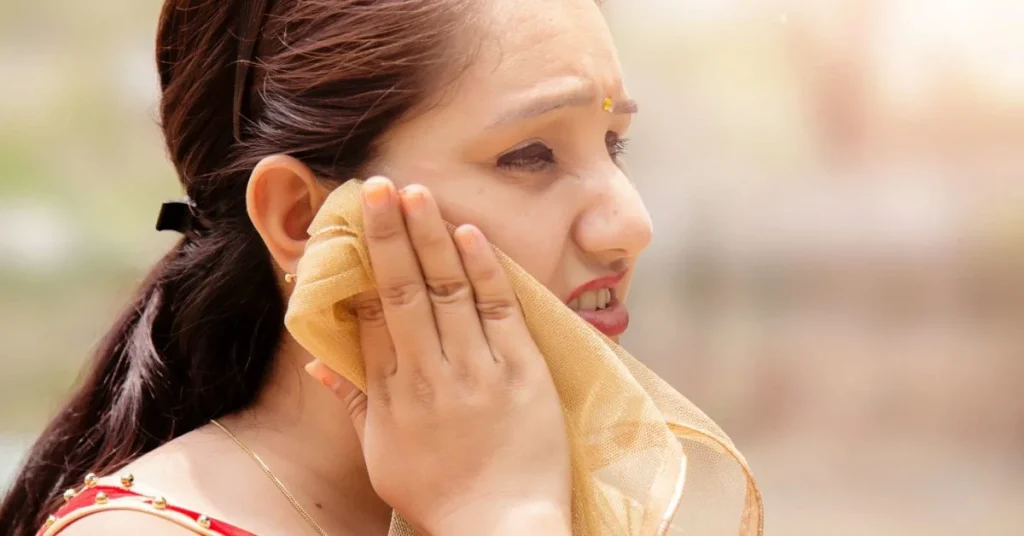 How to Stop Gustatory Sweating: 11 Steps 320734 2200 1200x628 1