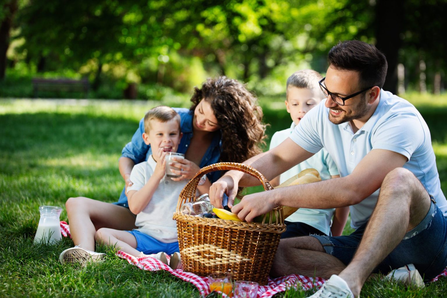 Top Family-Friendly Activities in Franklin: A Comprehensive Guide for Visitors and Locals Top Family Parks for a Picnic in Franklin
