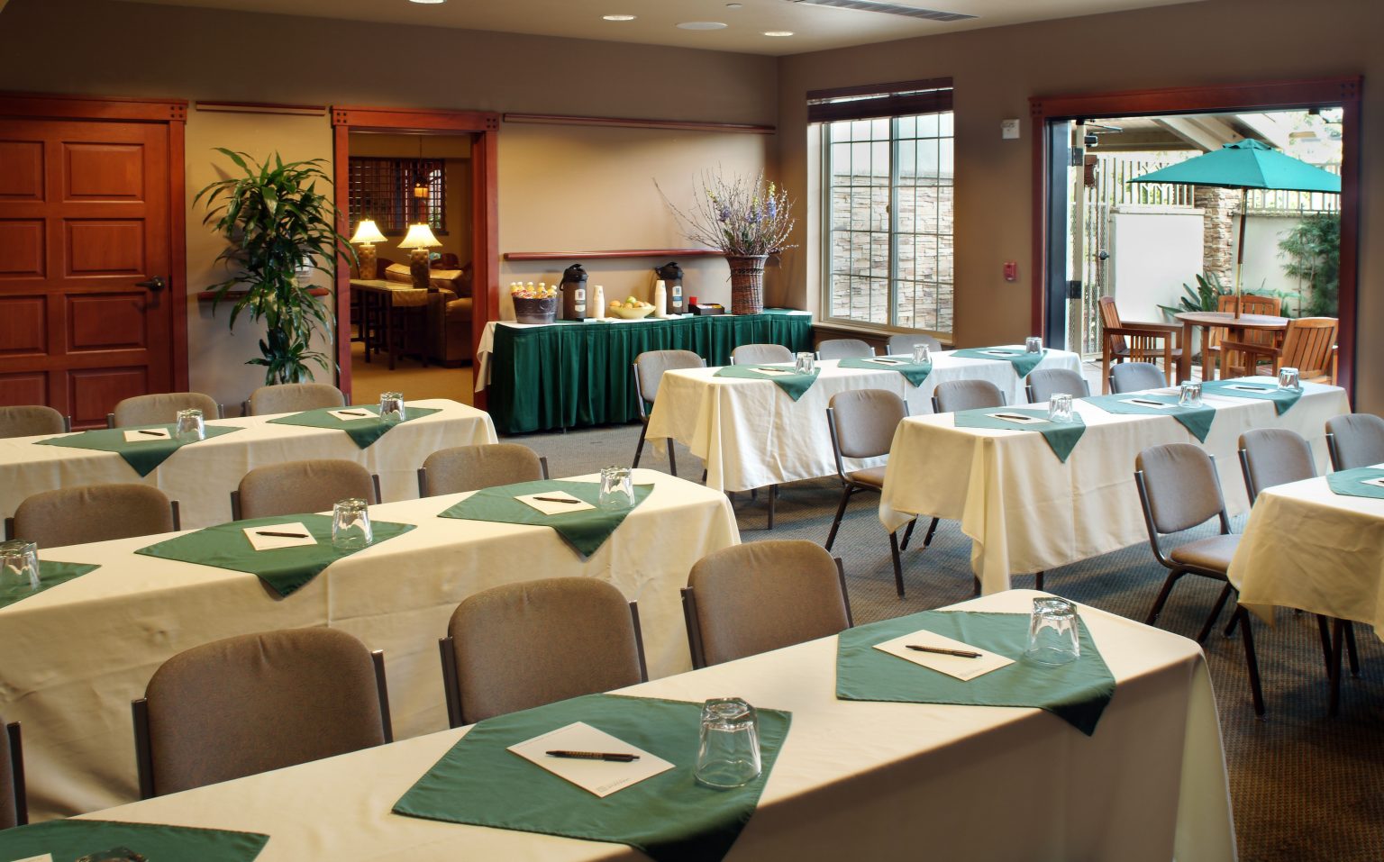 5 Ways Meeting Space in Bellevue Can Raise Your Corporate Events Meeting Room Courtesy of Larkspur Landing e6c3190a 78d7 4c70 92e3 6554a161d93a